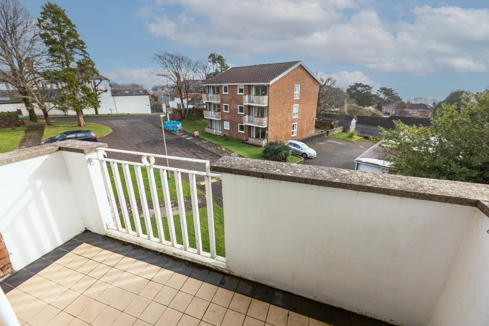 Groves Avenue, Langland, Swansea, SA3 4QX